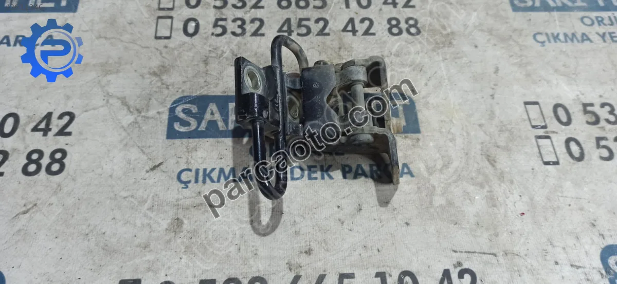 Çıkma vw jetta sag arka alt kapı menteşe