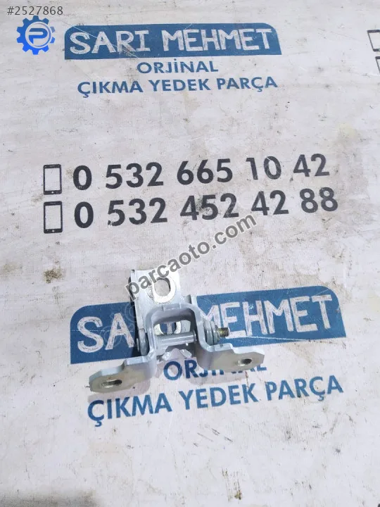 Çıkma renault clio 4 sw sağ arka kapı üst menteşesi