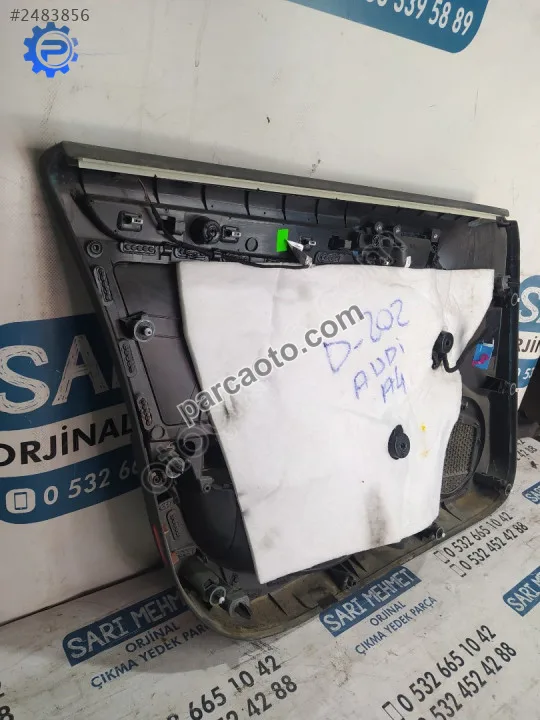 Çıkma audi a4 sağ ön kapı döşemesi d-202