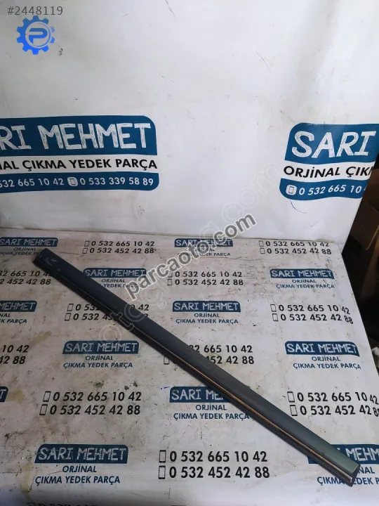 Çıkma mercedes c-class w203 sol ön kapı bandı