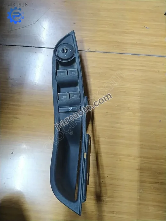Ford Focus Kontrol Düğmeleri - Konya Selçuklu
