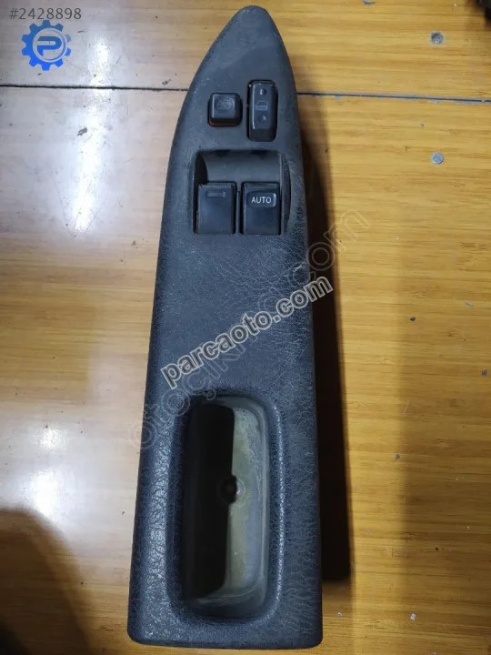 Toyota Avensis Kontrol Düğmeleri - Konya Selçuklu