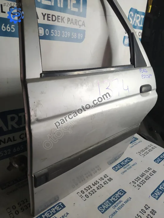Çıkma ford escort sol arka kapı 1374