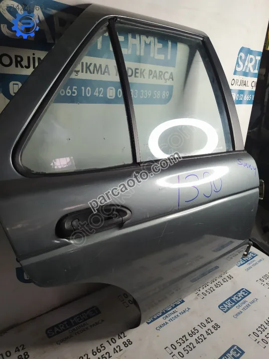 Çıkma nissan sunny sağ arka kapı 1390