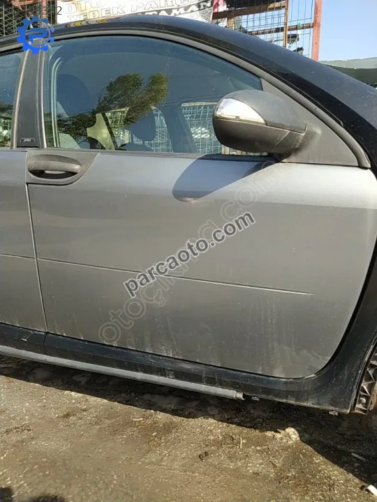 Çıkma smart forfour sağ ön kapı