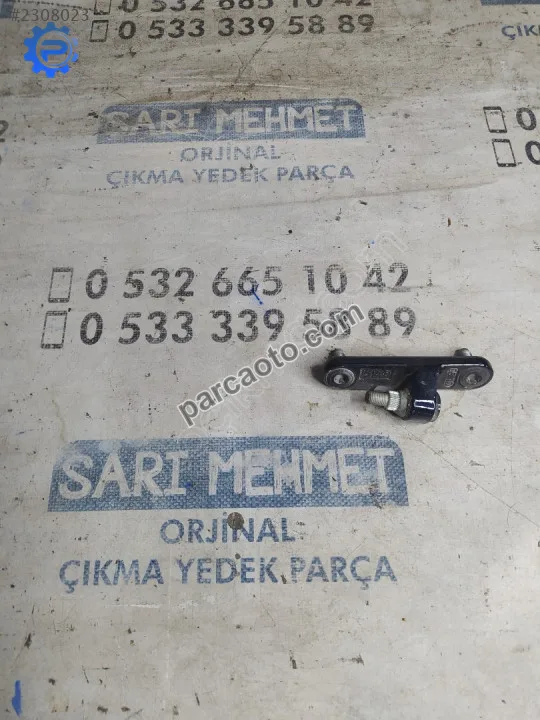 Çıkma mercedes c-class w203 sol ön kapı menteşesi üst