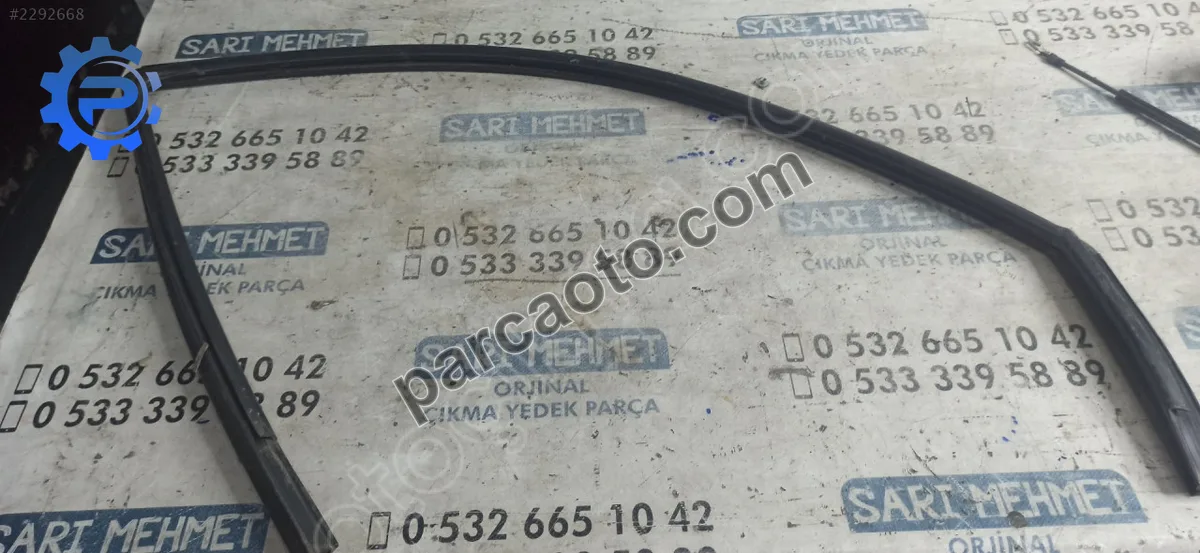 Çıkma vw golf 4 sol ön kapı alt fitili