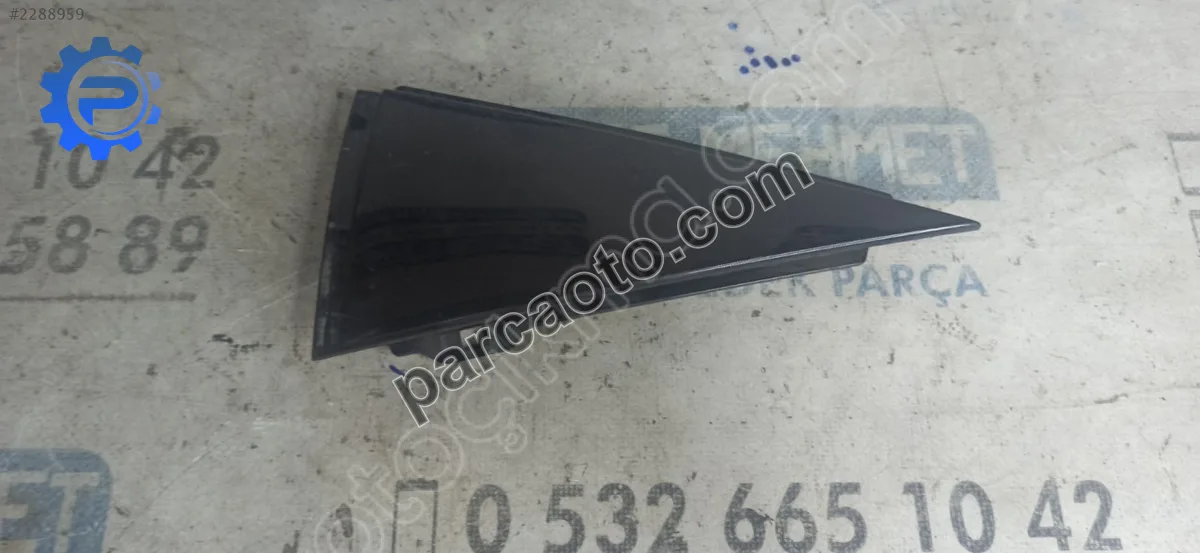 ÇIKMA VW POLO SAĞ ARKA CAM KAPAĞI ÇIKMA VW POLO SAĞ ARKA CAM KAPAĞI