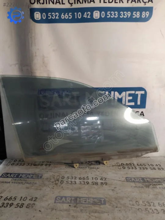 Çıkma toyota corolla sağ ön kapı camı