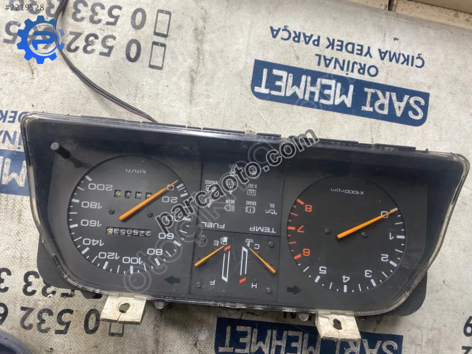 Mazda 323 Gösterge Paneli - Konya Selçuklu