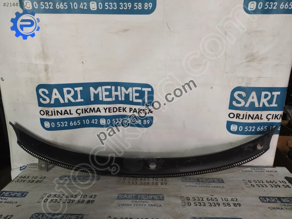 Çıkma orjinal vw passat b5 cam ön ızgarası 96-99