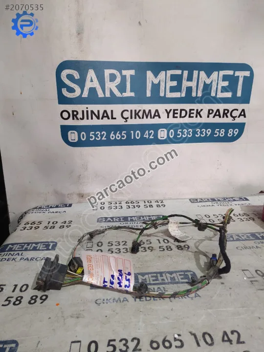 Çıkma fiat linea sağ arka kapı iç tesisatı