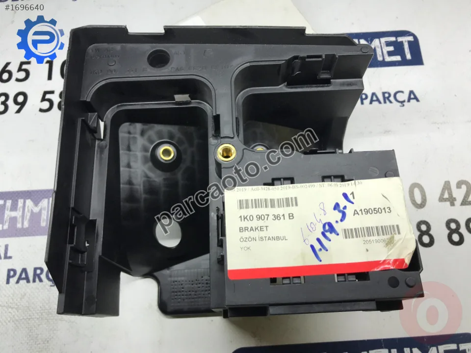 Çıkma vw caddy jetta golf passat a3 sigorta kutusu ayağı
