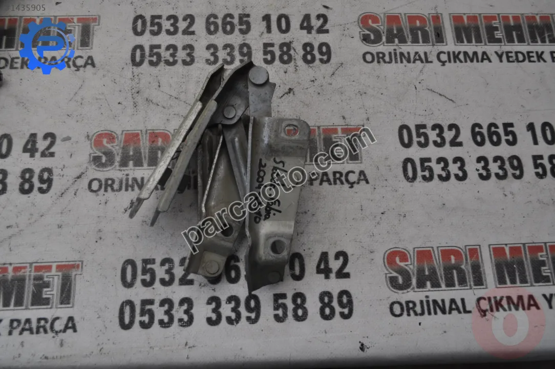 Skoda Fabia Kaput Menteşesi - Konya Selçuklu