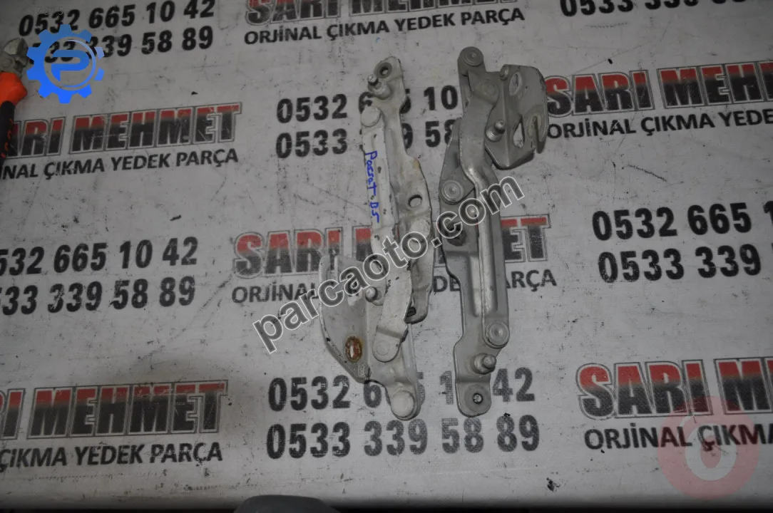Çıkma passat b5 bagaj menteşesi