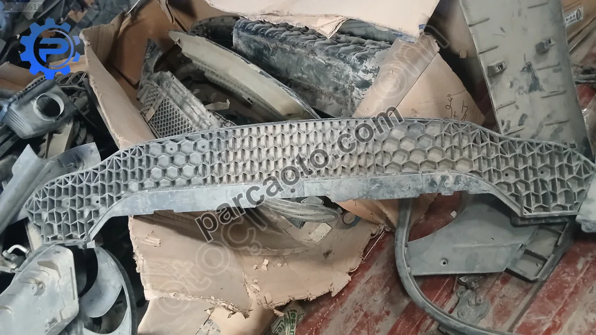 Hyundai i20 ön tampon destek braketi 86571-4p500