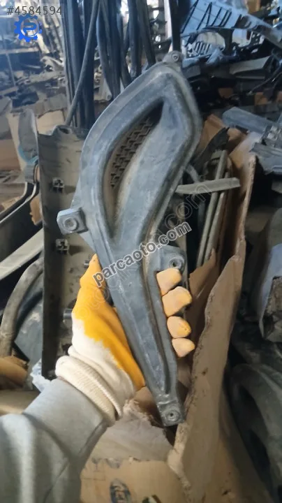 Hyundai accent blue sol sis far kapağı 86563-1r000