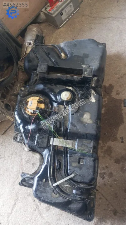 Citroen berlingo yakıt deposu 2-002466-b