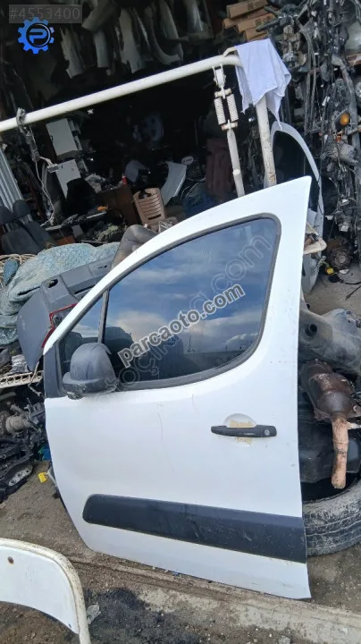 Peugeot partner van sol ön kapı hatasız dolu