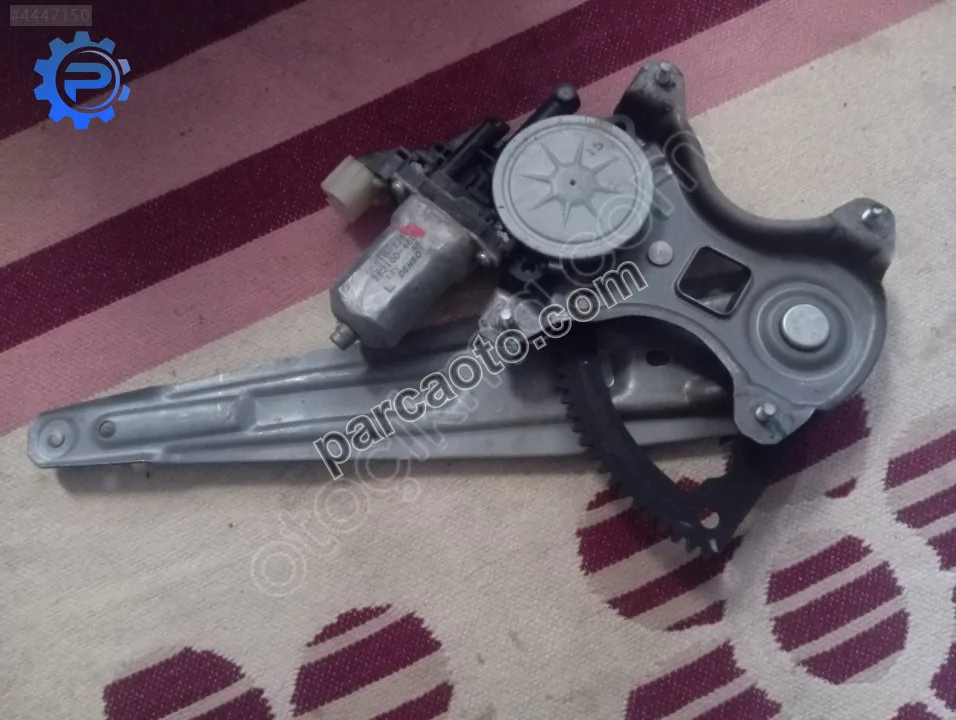 Hyundai İ.20 Sağ arka cam krikosu 262100-468