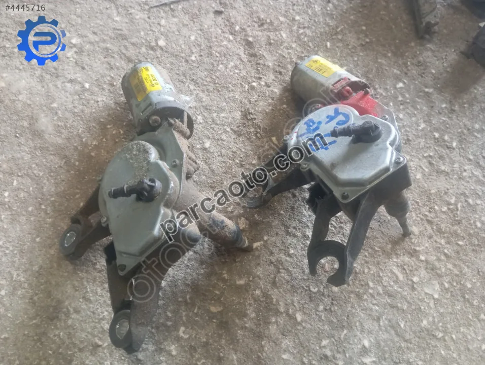 Ford connect arka silgi motoru 6T16-17404