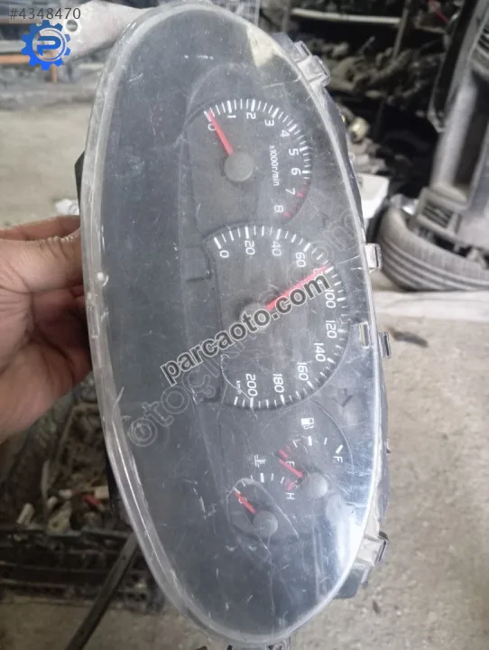 Geely MK gösterge paneli