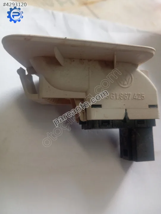 WW B8.Sağ ön cam düğmesi 3G1.867.425