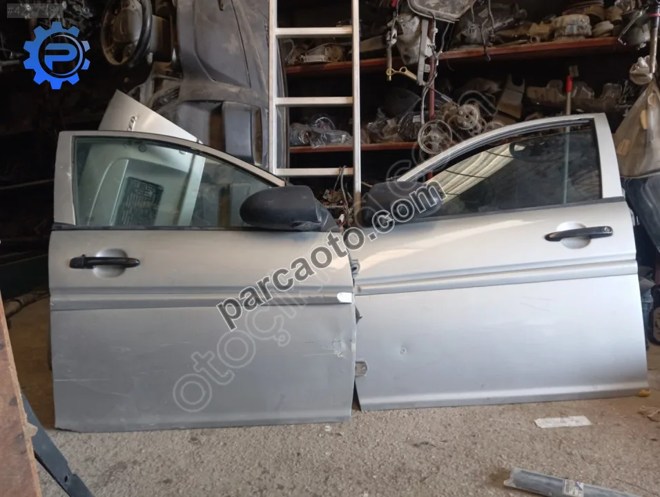 Hyundai Accent Era hatasız kapı sağ ön