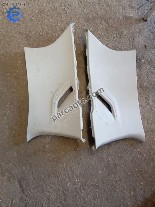 Peugeot 308.Emniyet kemer kapağı 9677426277