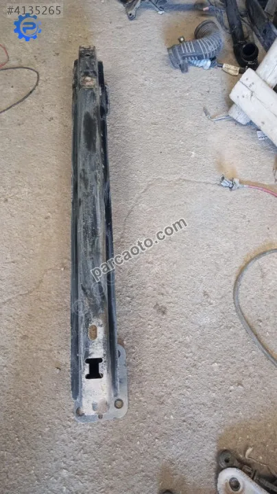 Focus 2008-2011 Arka Tampon Demiri 8V41 10746 AB ORJINL