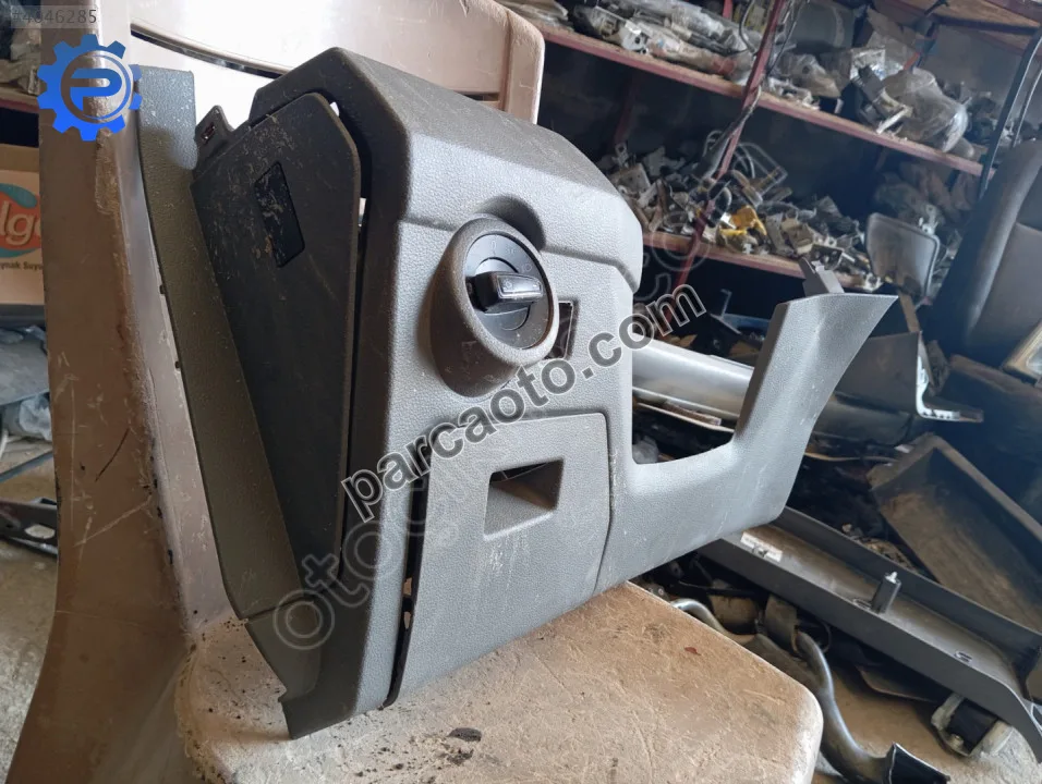 WW T7 Ön gögüs kaplaması 7L1858905