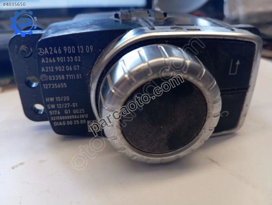 Mercedes W176 Radyo kontrol paneli.A2469005615