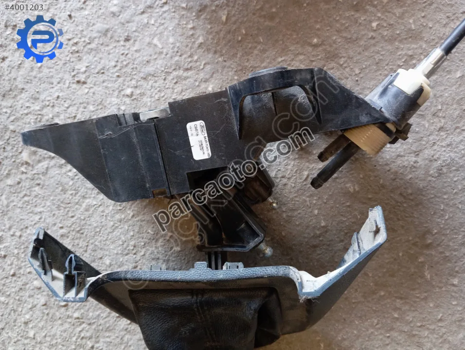 Ford focus 2 vites mekanizması 8A3R-7C453