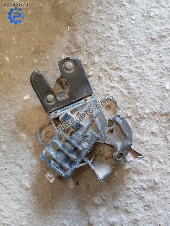 WW Passat B6.Bagaj kilidi 4F5827505B
