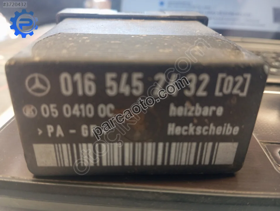 Mercedes Vito-Wolt arka cam rolesi 0165452432 Mercedes Vito-Wolt arka cam rolesi 0165452432