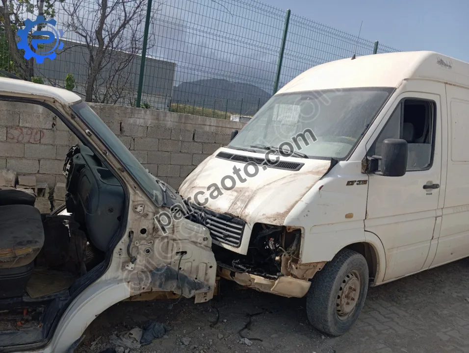 WW Lt 35 hatasız motor kaputu.2D1823033A