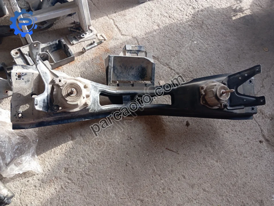 Ford transit V363.Şanzıman travesi BK31-5W019-BE