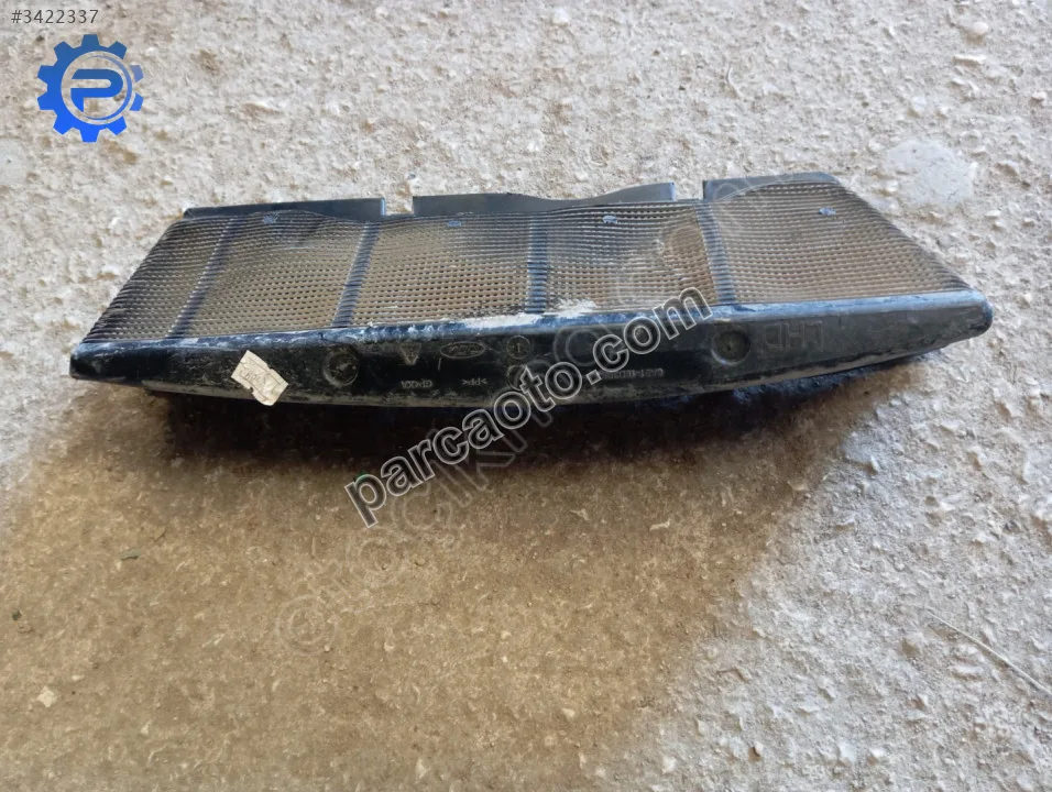 Ford Courier ızgara giriş hava plastiği 8A61-18D395
