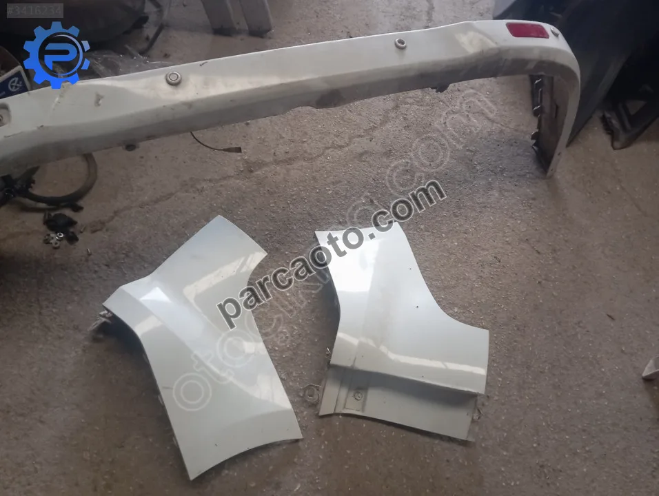 Ford courier arka tampon ucu .ET76-17927.SAĞ