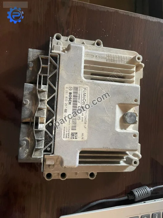 Ford tourneo courier motor beyni çıkma orj et71-12a650-uf