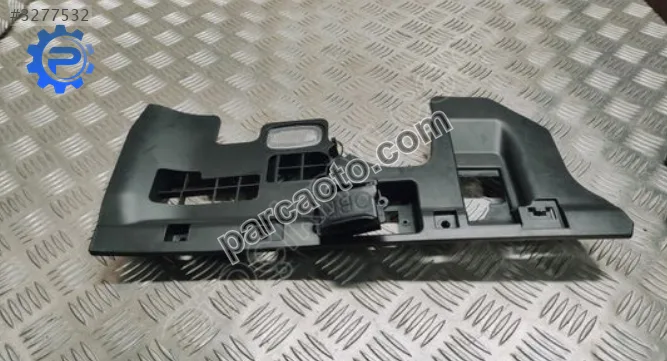 Mercedes a176.sürücü tarafı ayak boşluğu kapağı.a1766800006