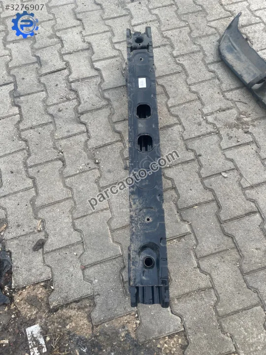 Mercedes a180 a200 w176 arka tampon demiri çıkma a2466100014