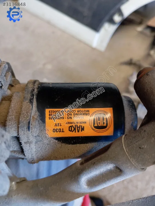 Fiat Linea Silgi cam motoru 64300335 Fiat Linea Silgi cam motoru 64300335