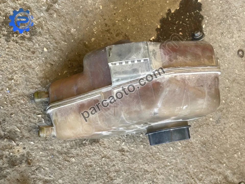 Ford Fiesta Radyatör Yedek Su Deposu 1.4 TDCI 8V21 8K218 BB