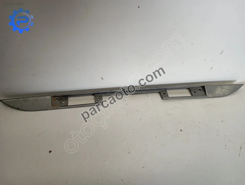 Mercedes W211.Arka bagaj plaka Lamba çıtası.407400027