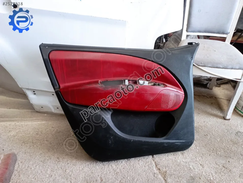Fiat Doblo 3 Sol ön kapı döşemesi