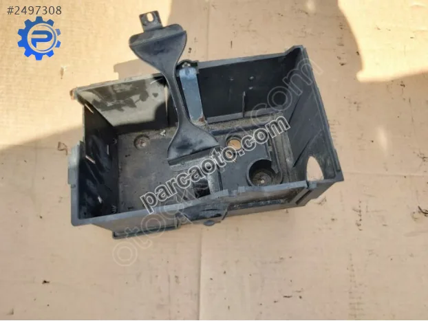 Volvo c.70.akü yuvası.06-13..30667941