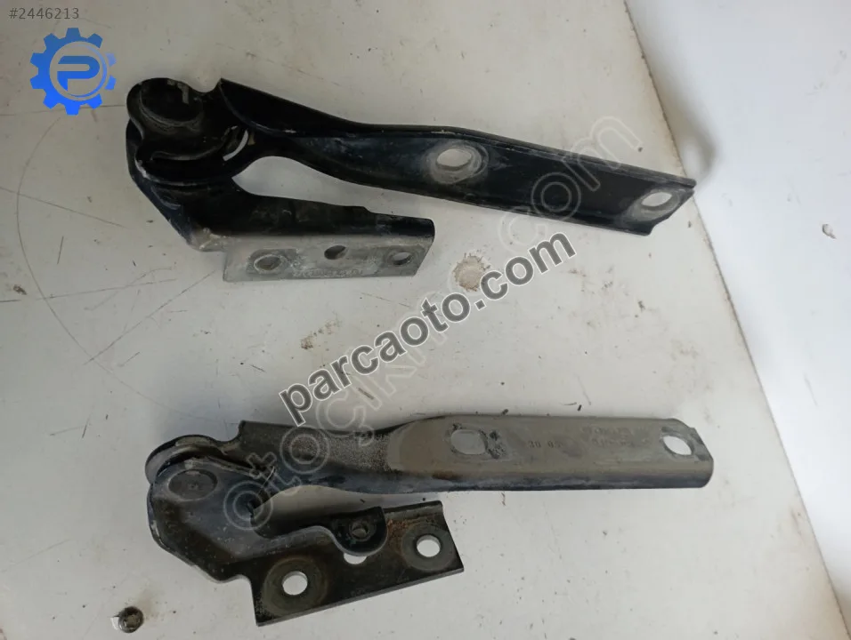 WW Passat B5.Kaput Menteşesi Sağ-Sol .3 B0823302A