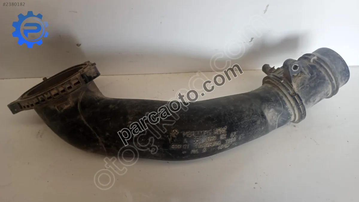 Mercedes c kasa w204 2003-2006 model turbo borusu