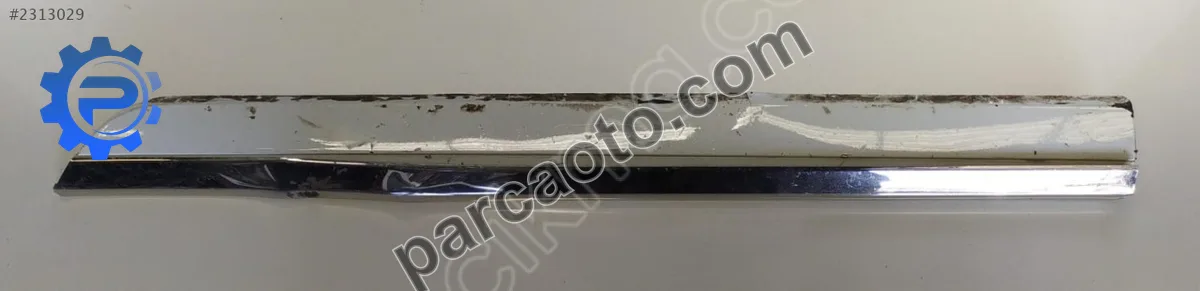 Volkswagen passat arka sağ ckapı çıtası